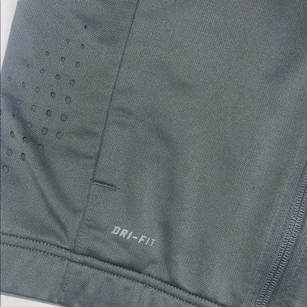 Preowned Nike Kids Dri-Fit Performance Jacket - Picture 5 of 10